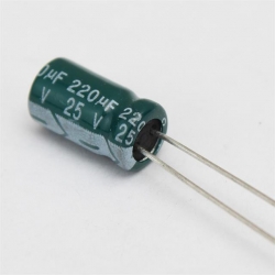 220 MF 25 V Kondansatör