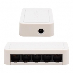 Powermaster PM-17647 5 Port 10/100 Mbps Ethernet Switch