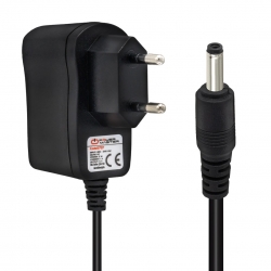 Powermaster pm-5737 5 volt - 1 amper 3.5*1.35 uçlu plastik kasa priz tipi adaptör