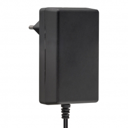 Weko 12 volt - 1.5 amper 5.5*2.5 uçlu yerli üretim plastik kasa priz tipi adaptör