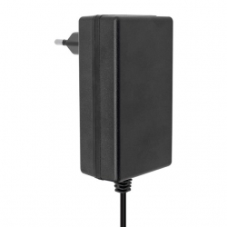 Weko 12 Volt 3.2 Amper 38 Watt Plastik Kasa Priz Tipi Adaptör (5.5X2.5 Uçlu)